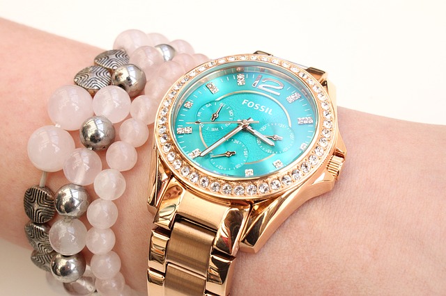 womens blue diamond dial yellow gold fossil watch